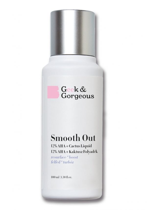 Smooth Out - ексфолиант с 12% AHA (10% гликолова + 2% млечна киселина)